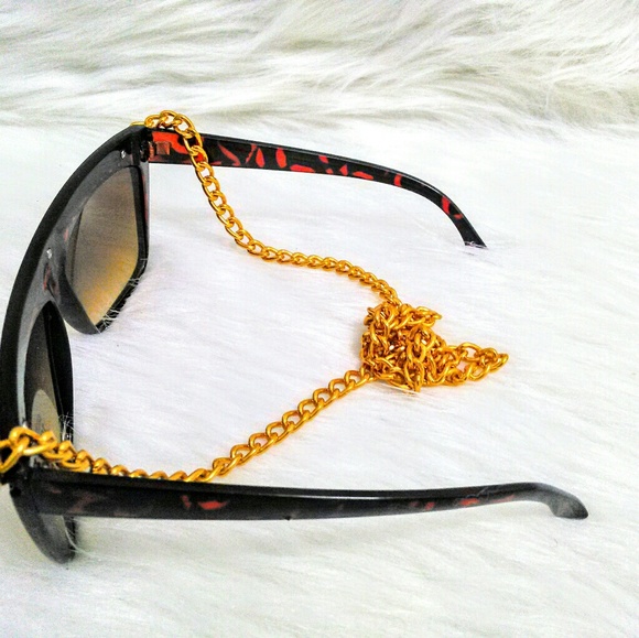 (NEW) Brown Shades! W/ Gold Chain! :-) - Picture 6 of 8